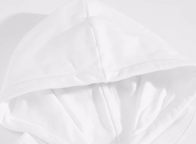 Bestickter Kapuzenpullover aus Baumwolle im Ethno-Stil