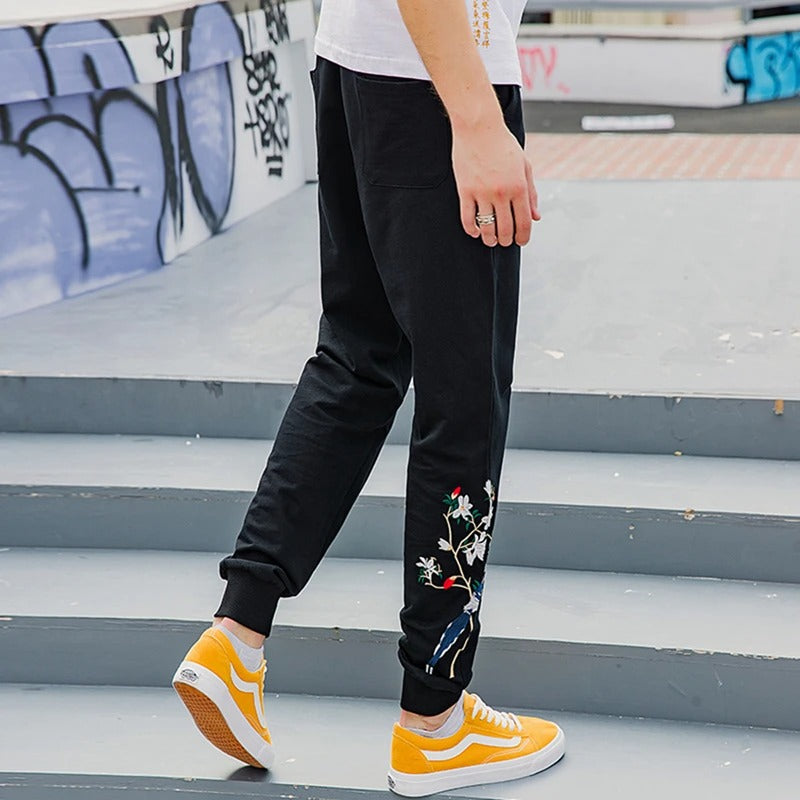 Baumwollhose mit Stickerei – Streetwear-Stil