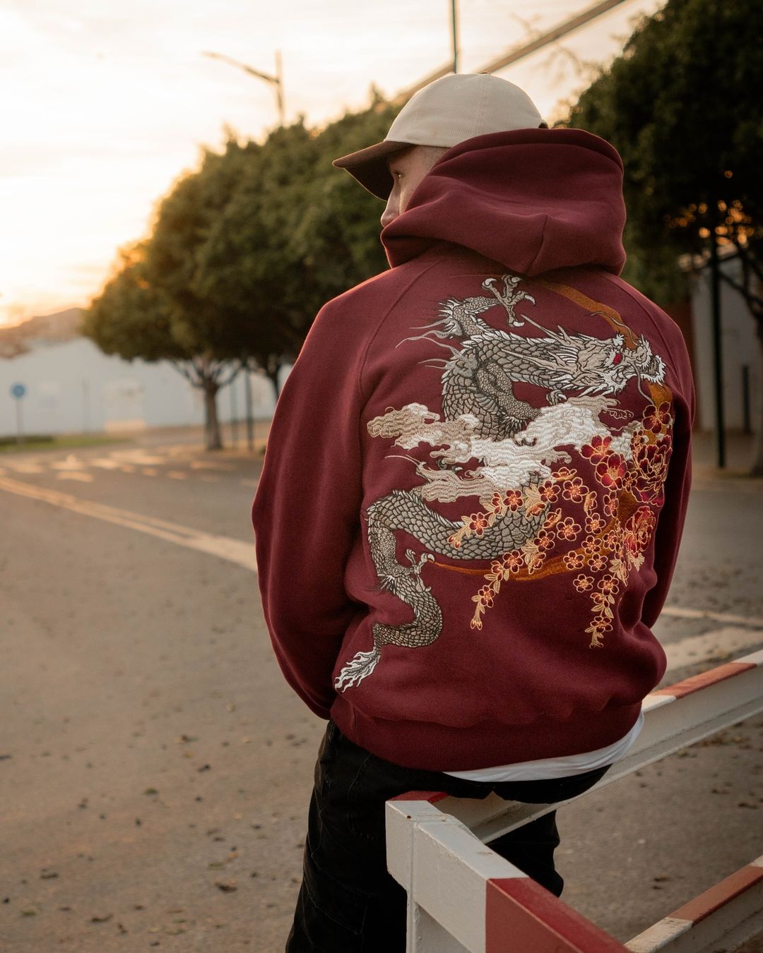 Heavy Embroidery Hoodies – streetzen