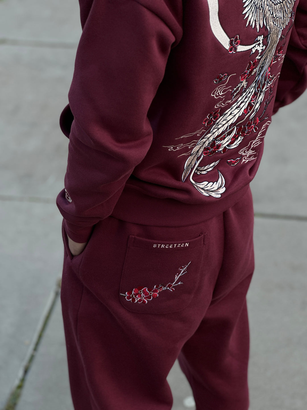 (PRE-ORDER) Heavy Embroidery White Gold Phoenix Sweatpants 400GSM