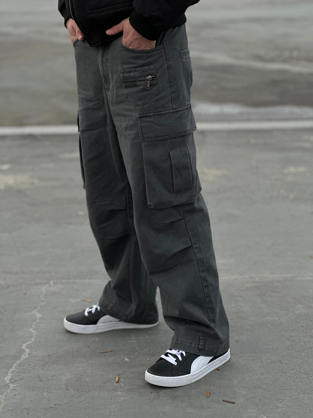(PRE-ORDER) Embroidery Titanium Sakura -  Unisex Loose Cargo Pants